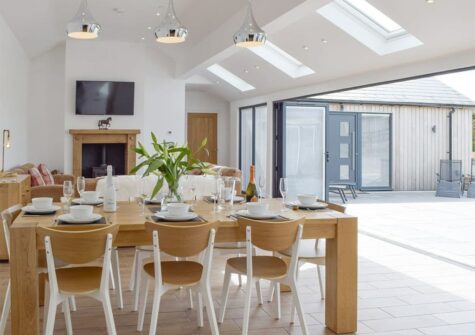 The dining area at Manor Lodge Stables, Wiston