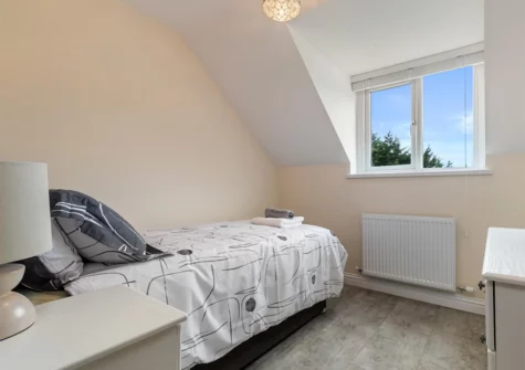 Bedroom #5 at Maynor, Kilgetty