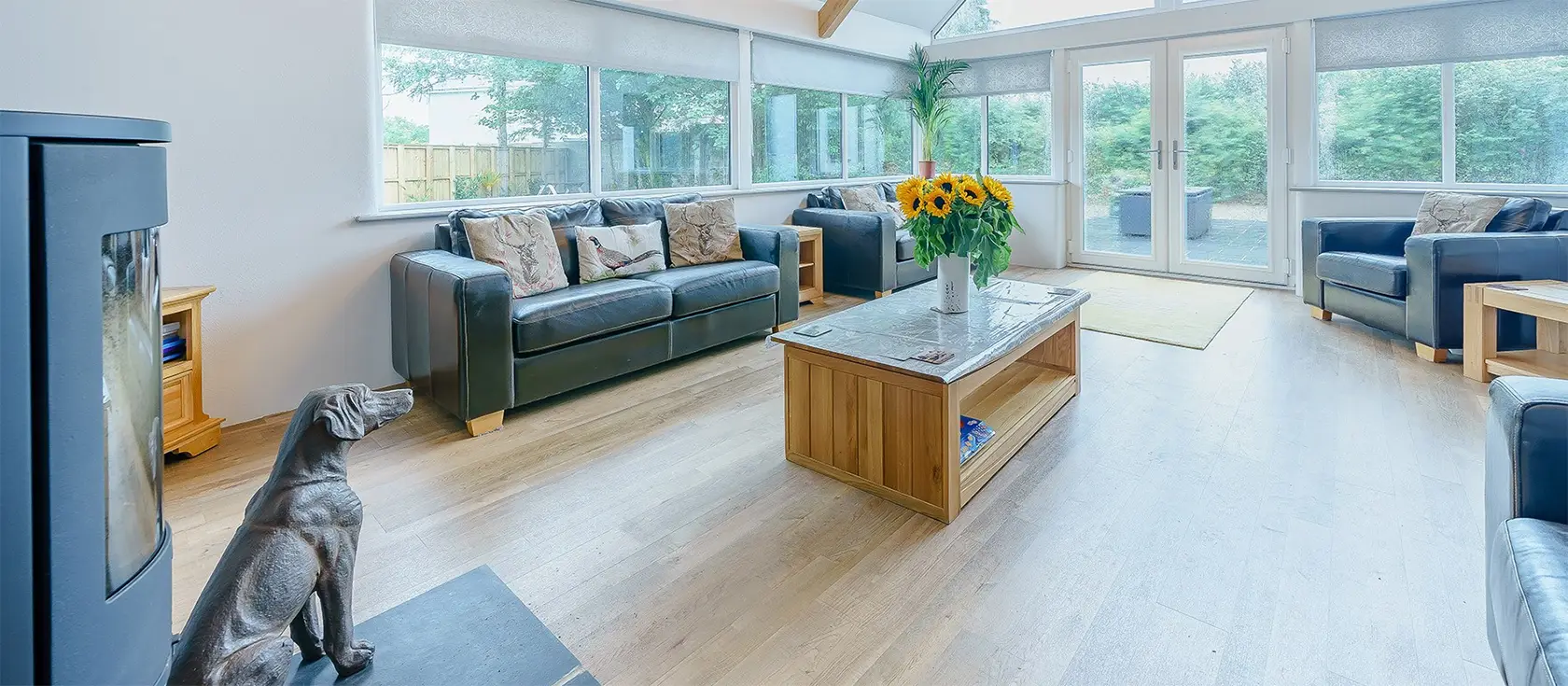 Oak Tree House, Saundersfoot is a luxurious 4-bedroom home ideal for family getaways, boasting a landscaped garden and proximity to beaches, offering activities including exploring Tenby attractions, harbour strolls, and dining at local restaurants.