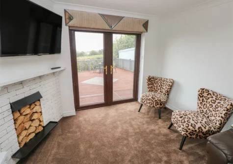 The living area at Oakland Cottage, Wisemans Bridge