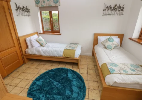 Bedroom #3 at Oakland Cottage, Wisemans Bridge