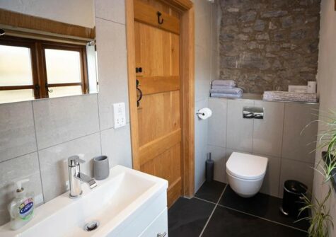Bedroom #1 en-suite at Orchard Barn, St Florence
