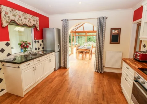 The kitchen at Pen Y Daith, Stepaside