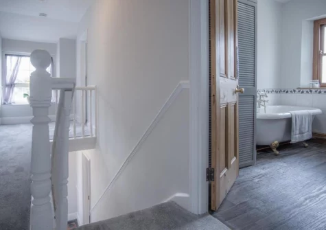 The bathroom at Pendeilo Villa, Amroth