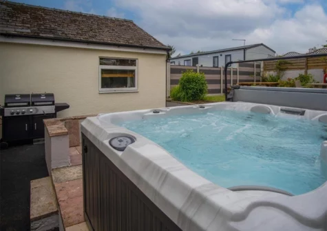 The hot tub at Pendeilo Villa, Amroth