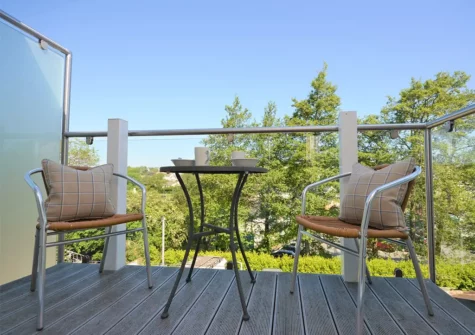 The balcony at Petrel Apartment, Saundersfoot