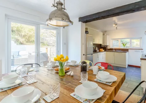 The dining area at Pine Tree Cottage, Saundersfoot