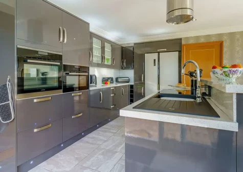 The kitchen at Pine View, Tenby