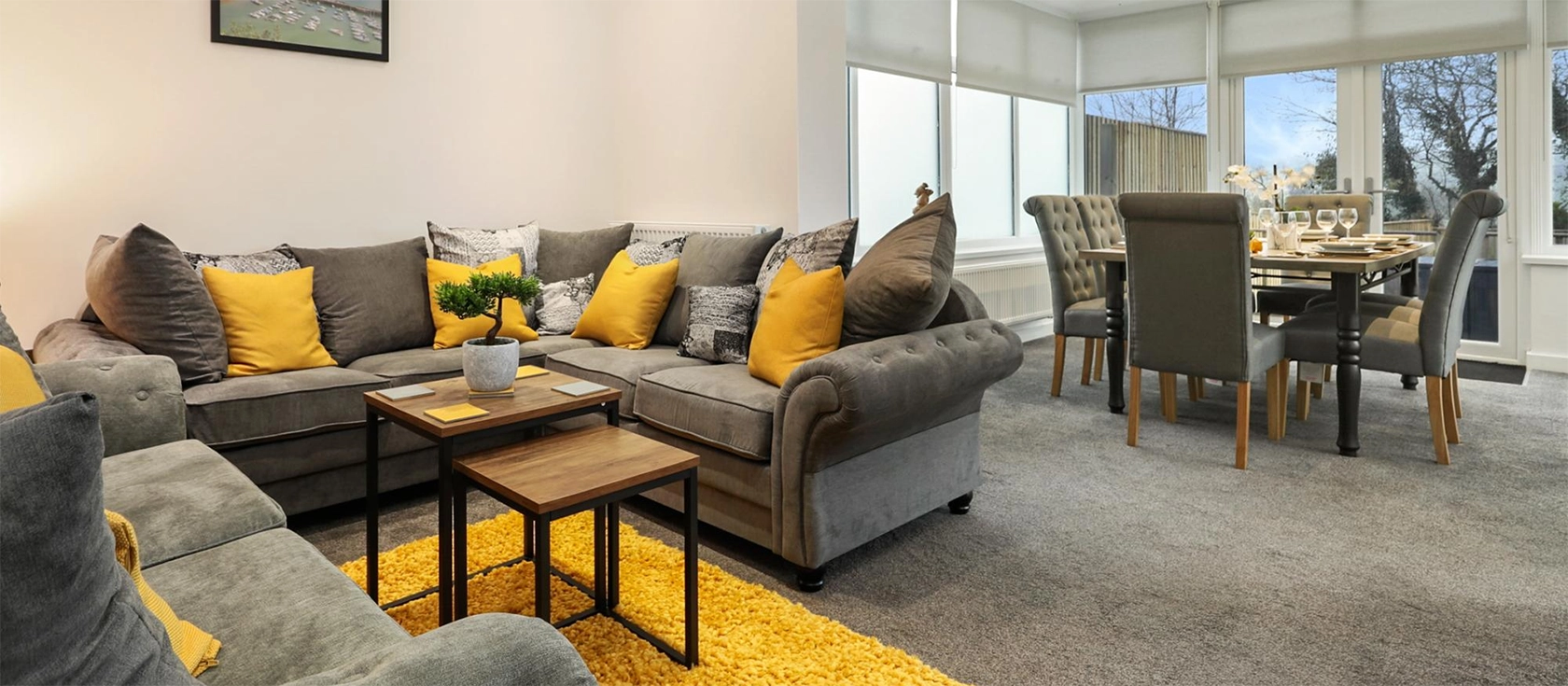 Plas Gwyn, Saundersfoot is a charming six-bedroom cottage near the beach, with a spacious garden, modern amenities, and easy access to local attractions. Located close to Saundersfoot's thriving village, award-winning beach and picturesque harbour.