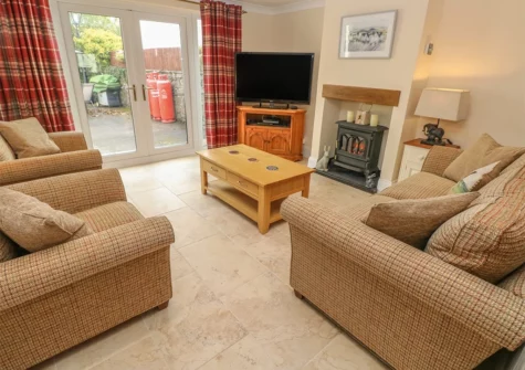 The living area at Pottery Cottage, Begelly