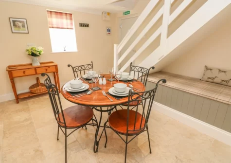 The dining room at Pottery Cottage, Begelly