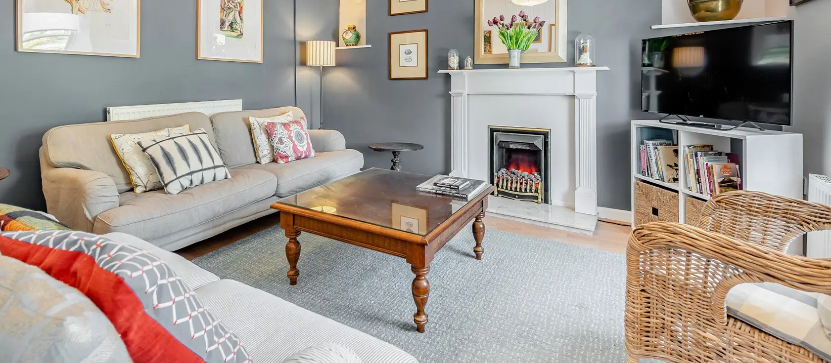 Quarry Cottages 3, Tenby is a charming three-bedroom holiday home in a peaceful corner of this beloved coastal town. With beamed ceilings, a delightful garden patio, and just steps from beaches, shops, and restaurants, it's perfect for families.