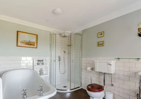 Bedroom #1 en-suite at Rhodewood Lodge, Saundersfoot