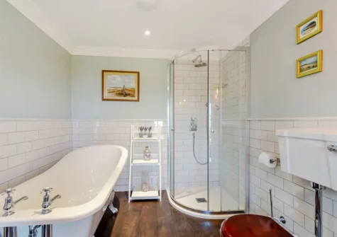 Bedroom #1 en-suite at Rhodewood Lodge, Saundersfoot