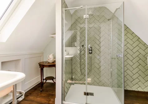 Bedroom #4 en-suite at Rhodewood Lodge, Saundersfoot