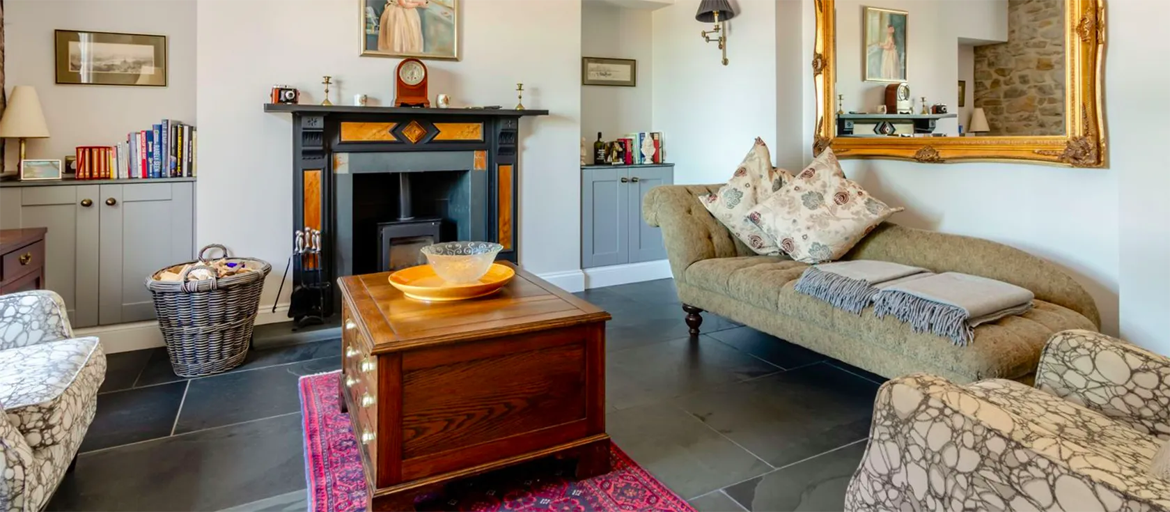 Rhodewood Lodge, Saundersfoot is a stunning Victorian property that blends historic features with modern luxury. Six king-size bedrooms make this a perfect house for adult-only groups, while the elegant communal spaces are perfect for entertaining.