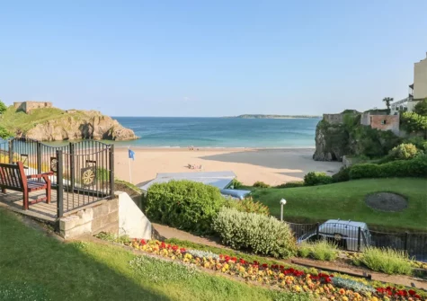 Enjoy the nearby stunning sandy Blue Flag beaches when you stay at Sandyhill House, Saundersfoot