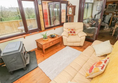 The snug at Sarngwm, Bethesda