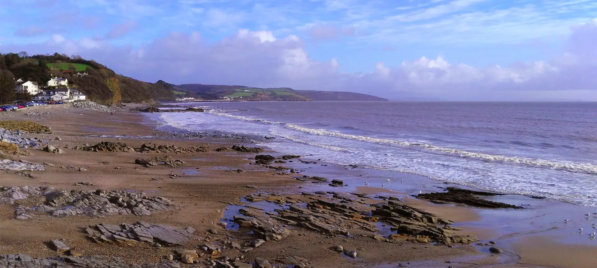 Wisemans Bridge Beach lies between Saundersfoot and Amroth and is linked to the rest of the coastline via a series of paths and tunnels. As such, ramblers flock here for the scenic views and the sheer number of trails in the area.