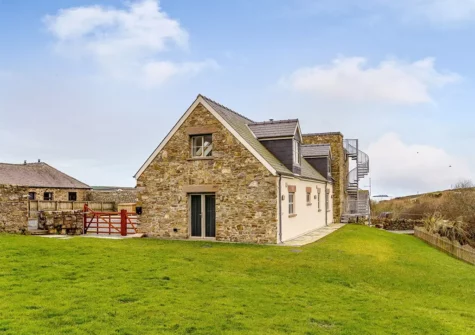 The garden at Seaesta Cottage, Broad Haven