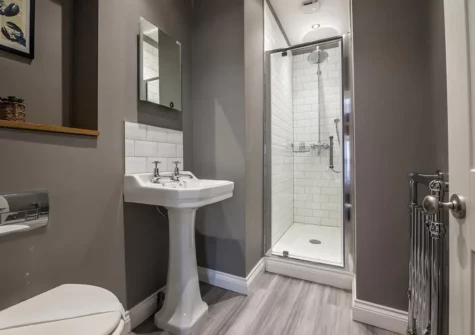 The bathroom at Seaside Reverie, Tenby