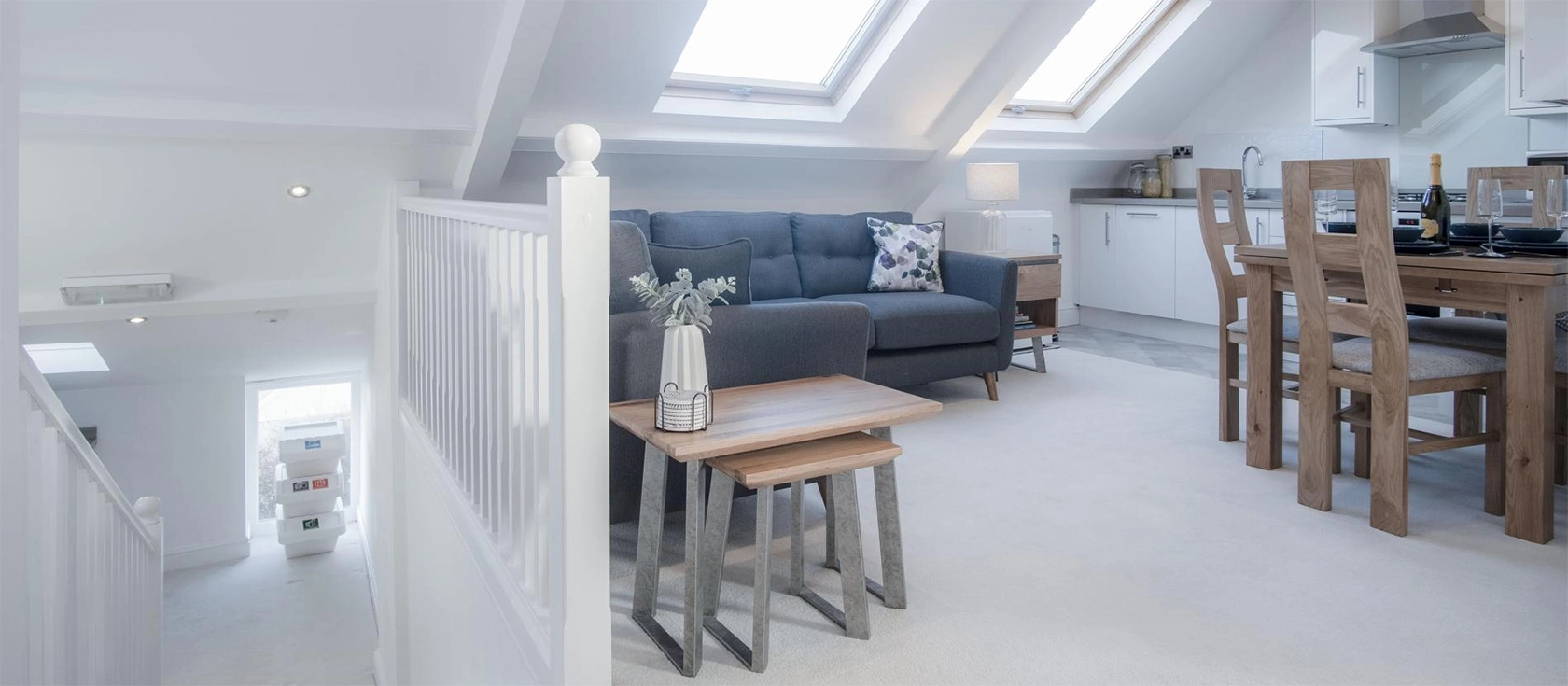 Skylark, Tenby is a beautifully finished third-floor apartment located less than 200m from South Beach. This elegant space has two bedrooms - one with flexible beds - and two bathrooms making it ideal for a family, friends or couples to share.