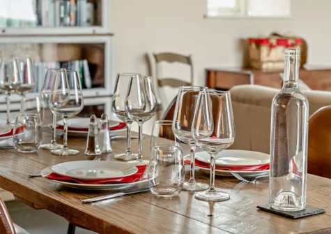 The dining area at St Davids Bijou Retreat, Porthclais