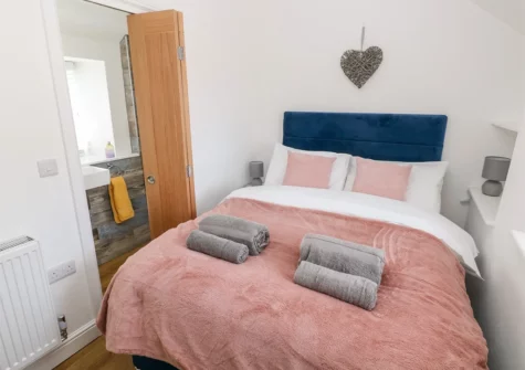 The bedroom at Star Cottage, Pentlepoir