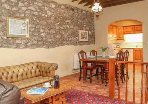 The living area & dining area at Stoney Cottage, Templeton