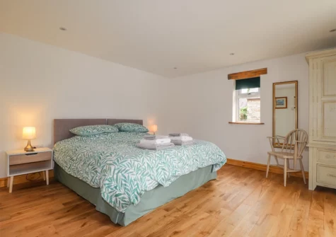Bedroom #1 at Stoney Cottage, Templeton