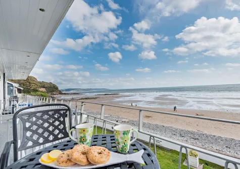 The balcony & alfresco dining area at Strandways Court, Saundersfoot