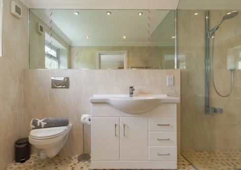 Bedroom #3 en-suite at Sunningdale, Saundersfoot