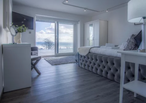 Bedroom #1 at Sunrise, Pendine