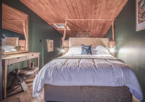 The bedroom at Tawny Lodge, Tiers Cross