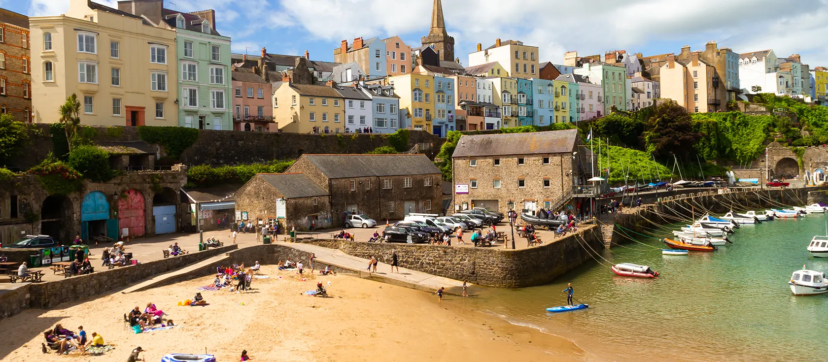Tenby is one of Wales’ most popular holiday destinations, beloved for its picturesque streets, beautiful beaches, and so many activities it’s hard to know where to start! Well, we’re here to help. This guide will tell you everything you need to know about Tenby, from the must see sights to the tastiest restaurants to keeping the whole family entertained.
