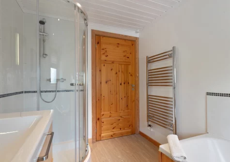 The bathroom at The Bluebell, Penally