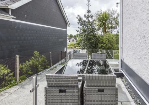 The patio & alfresco dining area at The Call of the Tides, Tenby