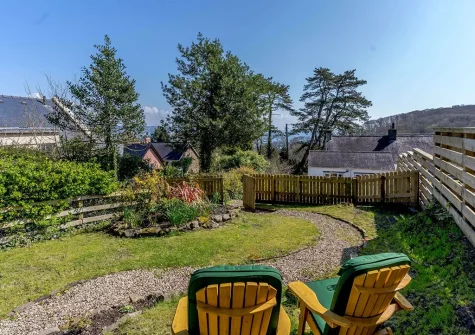 The garden & outdoor sitting area at The Cwtch, Saundersfoot