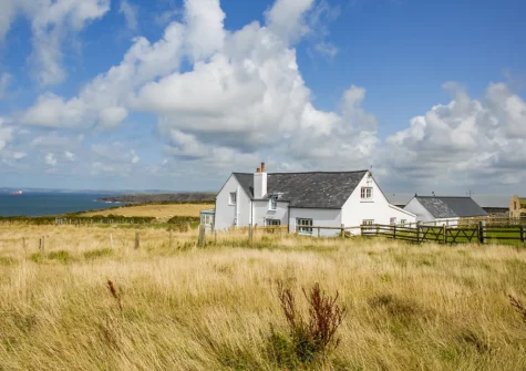 The Farmhouse at East Hook, Marloes is in a supreme coastal position offering the perfect retreat