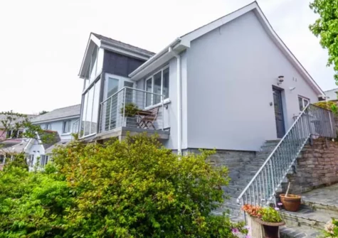 Outside The Gallery, Tenby