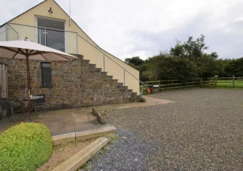 The patio & alfresco dining area at The Loft At Minnis, Cresselly
