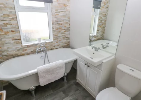 The bathroom at The Lookout, Heritage Park, Stepaside