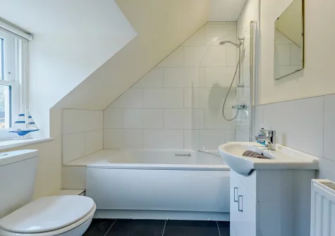 Bedroom #2 en-suite bathroom at The New Dwelling, Tenby