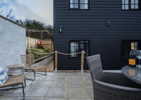 The courtyard & alfresco dining area at The Old Spa, Stepaside