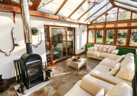 The conservatory at The Woodlands Lower Level, Kilgetty