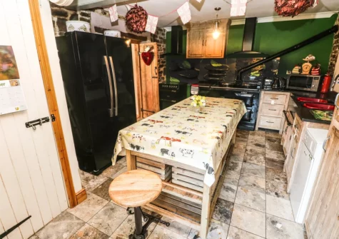 The kitchen at The Woodlands Lower Level, Kilgetty
