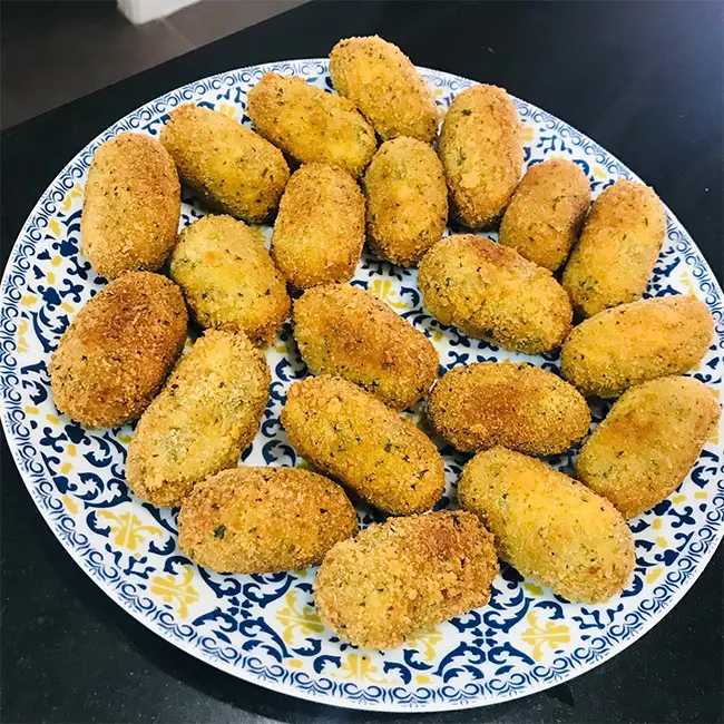 Top 10 things to do in Wales in March - Eat like the Welsh