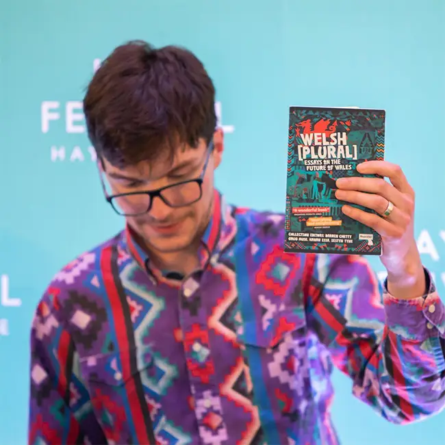 Top 10 things to do in Wales in May - Hit the hay