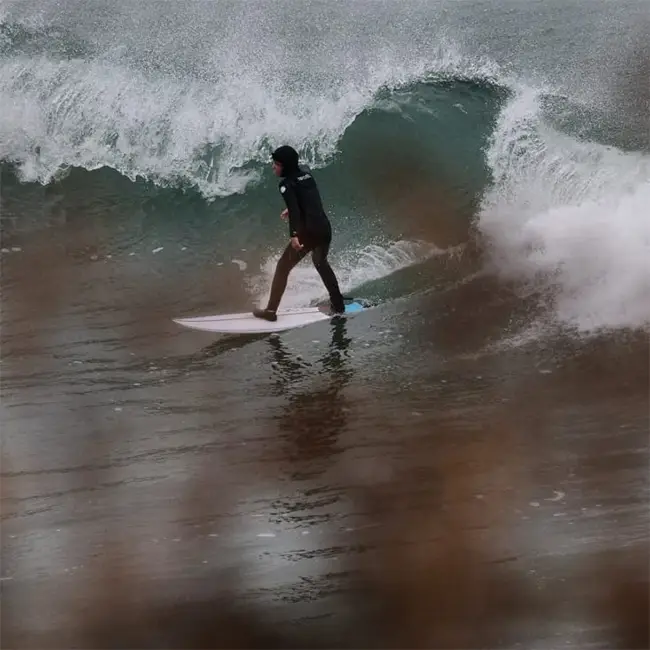 Top 10 things to do in Wales in November - Balmy seas