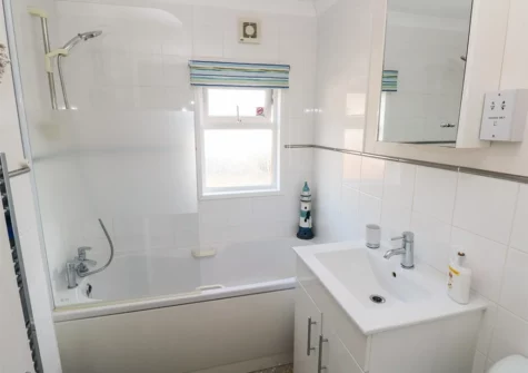 The bathroom at Tranquillity, Heritage Park, Stepaside